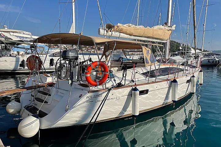 Jeanneau 53