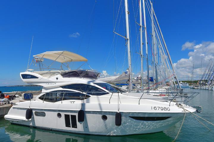 Azimut 38 Fly