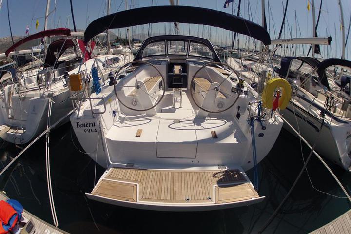 Hanse 445