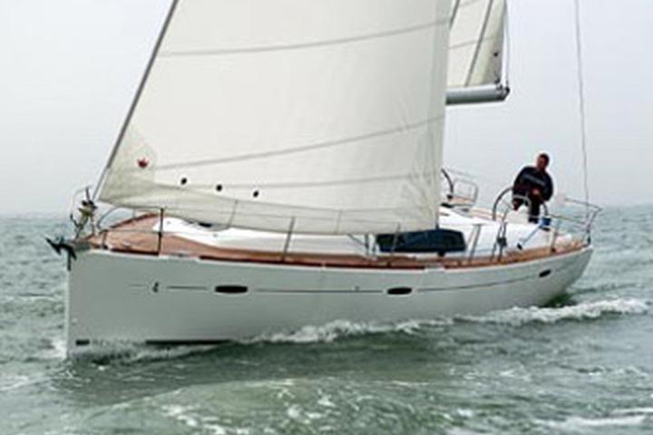 Oceanis 43