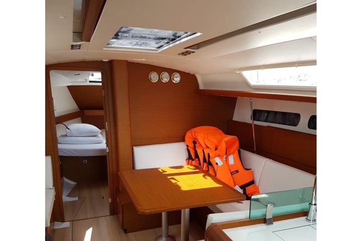 Sun Odyssey 419