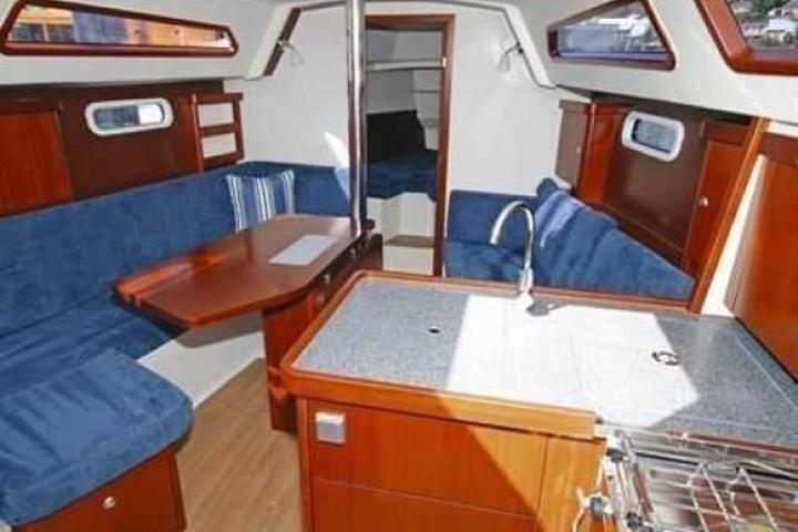Hanse 320