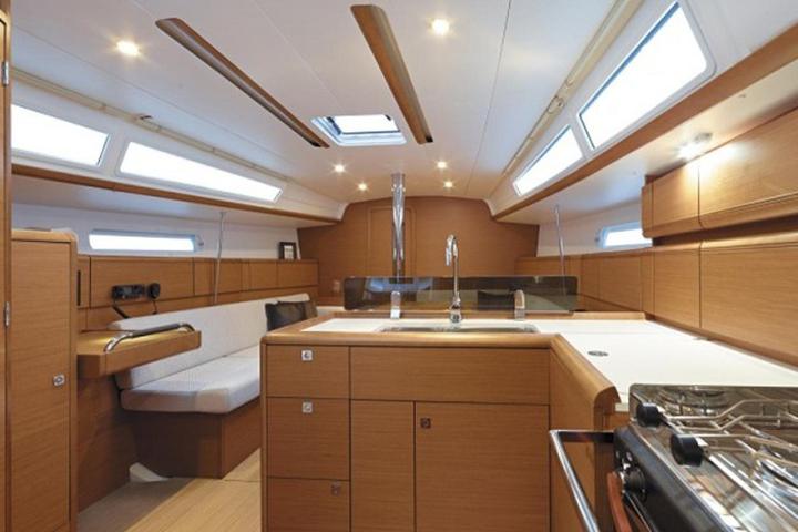 Sunsail 38