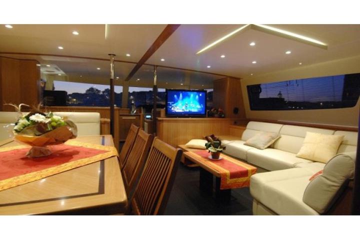 Fountaine Pajot Queensland 55