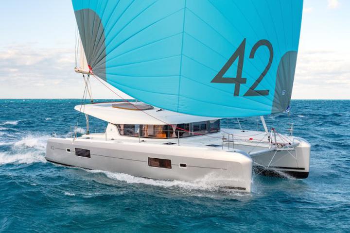 Lagoon 42